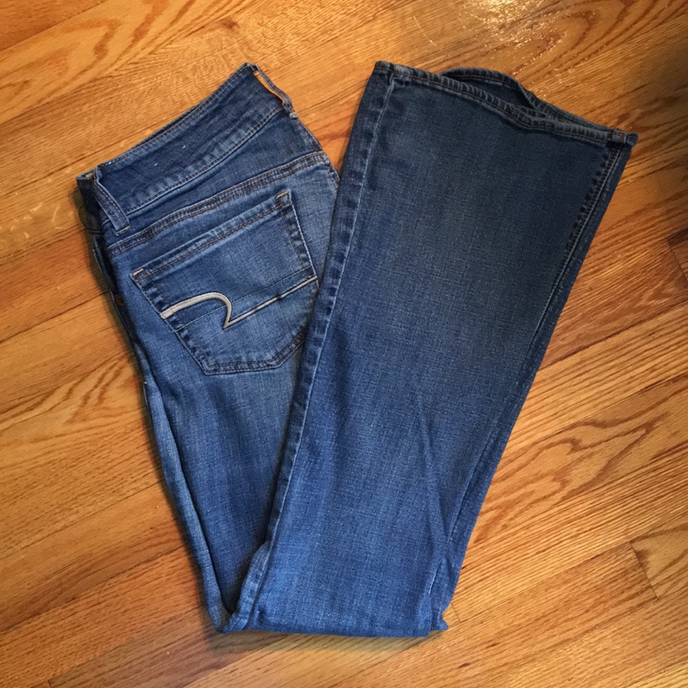 AE Medium Wash Artist Jeans